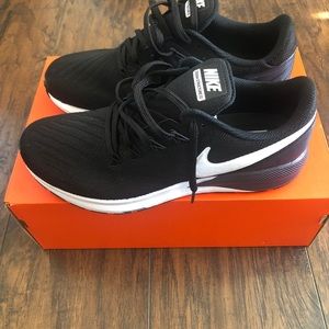 Women’s Nike Air Zoom Structure 22 size 10
